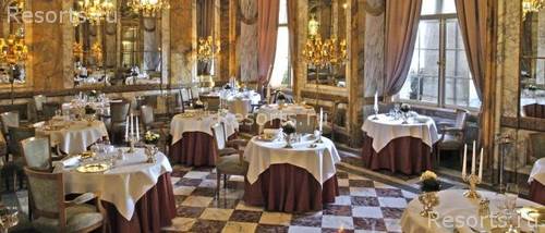 Hotel De Crillon 34